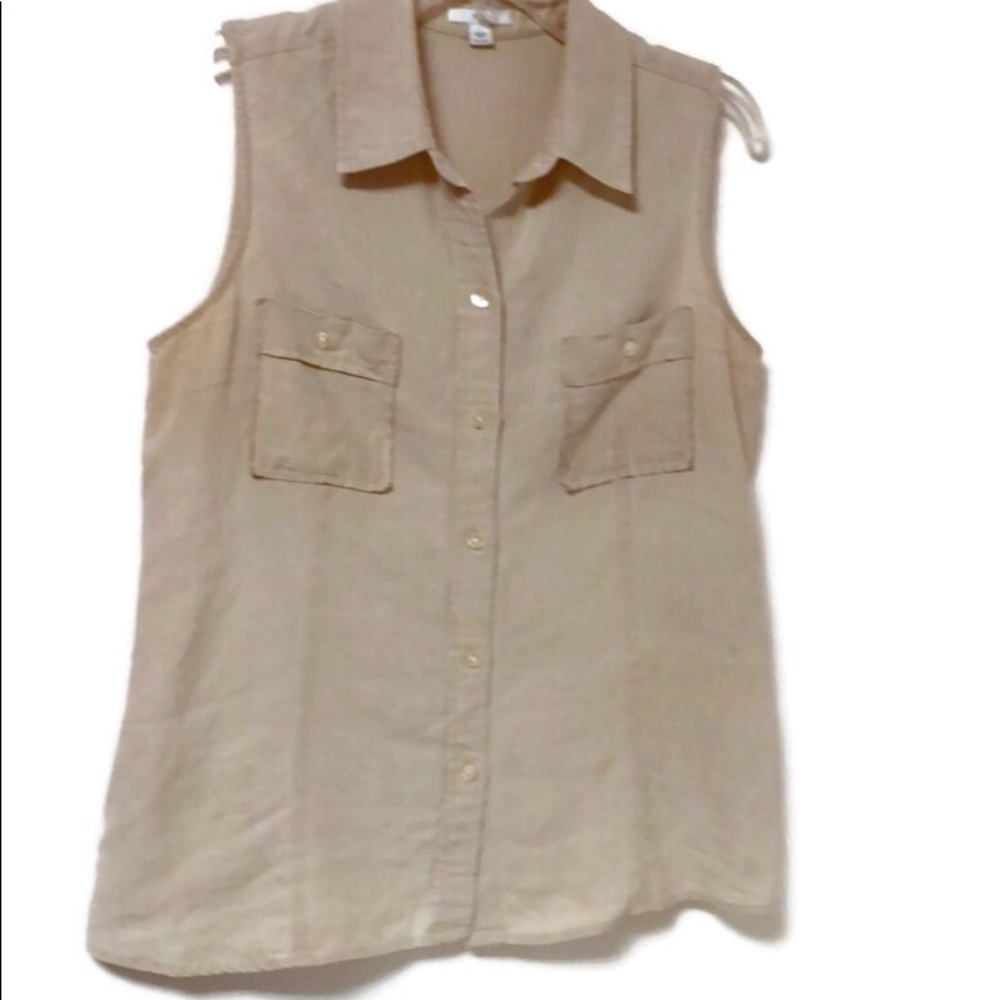 Sleeveless Gap linen shirt
